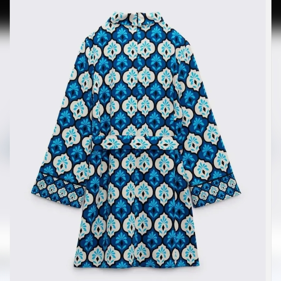 Zara High-Neck  Bell Sleeve Bold Print Dress Blue White - Picture 3 of 3